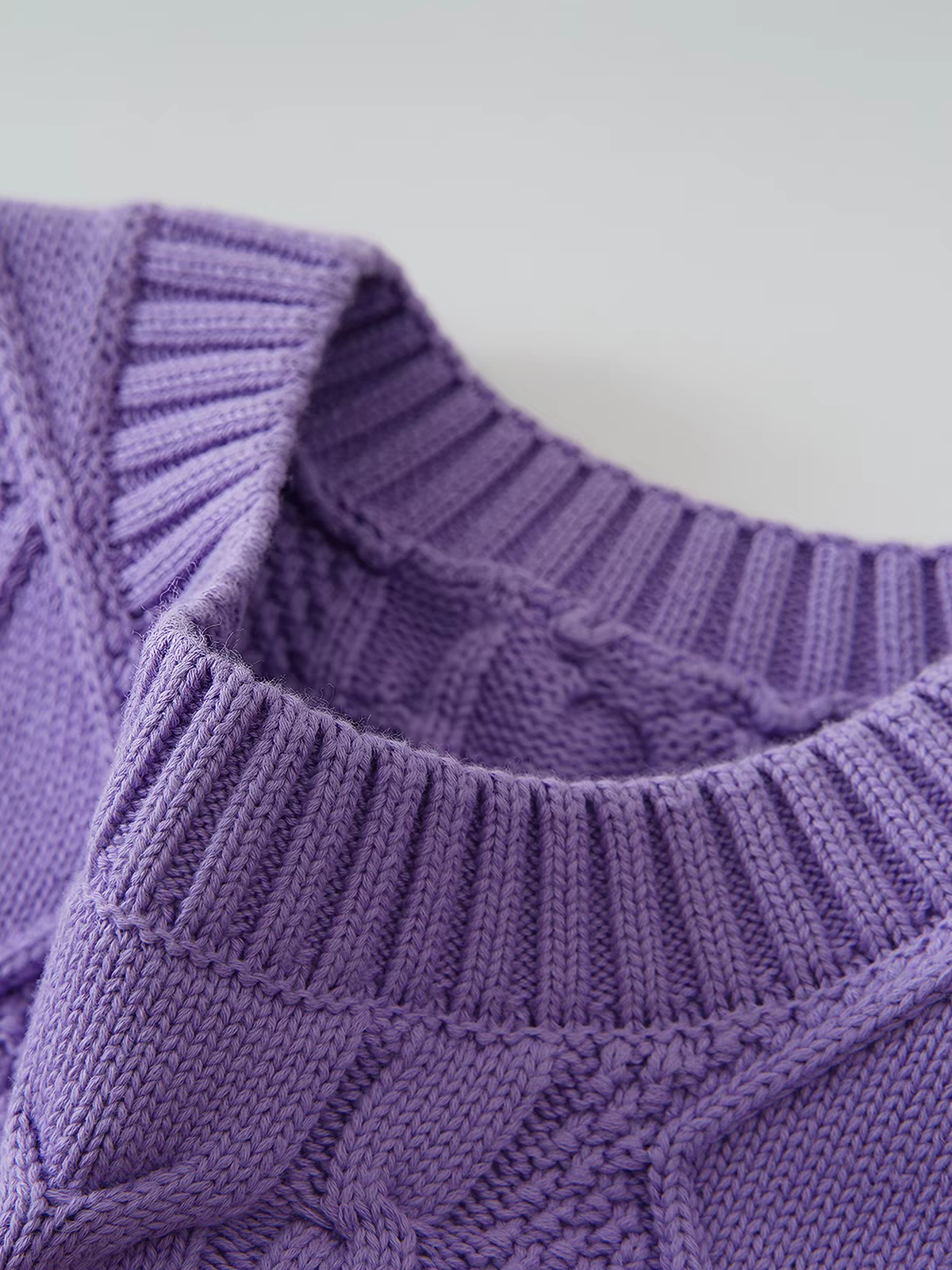 Vintage Textured Cable Knit Crop Sweater - 图片 4